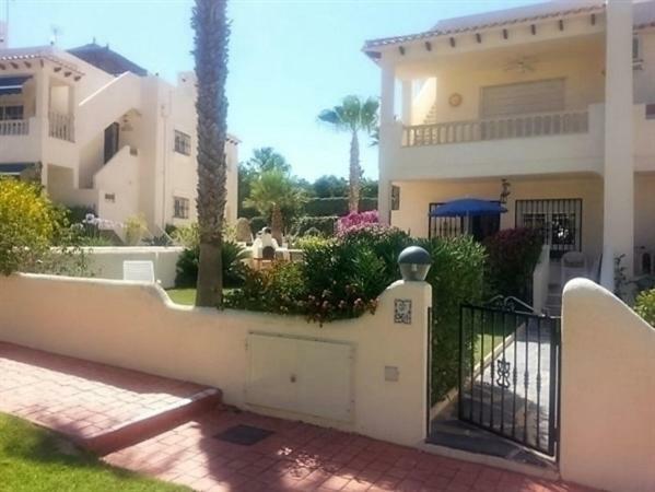 شقة Casa Lovia Dehesa de Campoamor  المظهر الخارجي الصورة